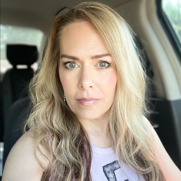 Meet your Posher, DeAnna - Picture 3 of 3